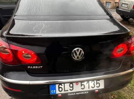 Volkswagen - Passat