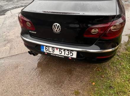 Volkswagen - Passat