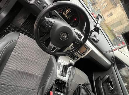 Volkswagen - Passat