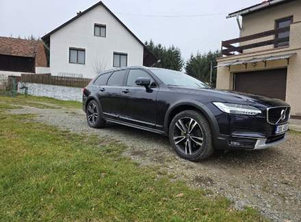 Volvo - V90