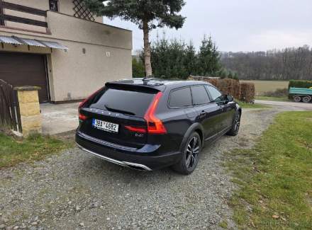 Volvo - V90