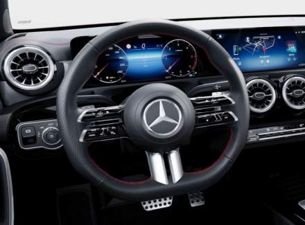 Mercedes-Benz - CLA