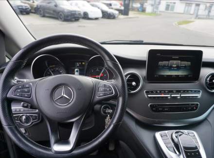 Mercedes-Benz - V-class