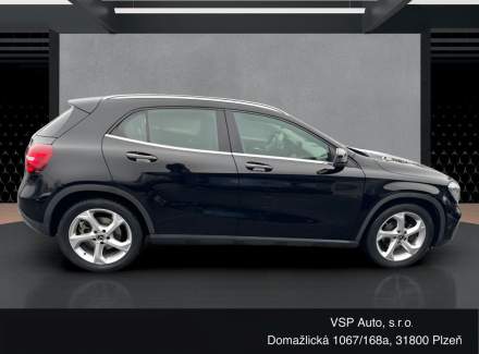 Mercedes-Benz - GLA