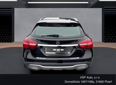 Mercedes-Benz - GLA