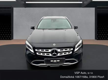 Mercedes-Benz - GLA
