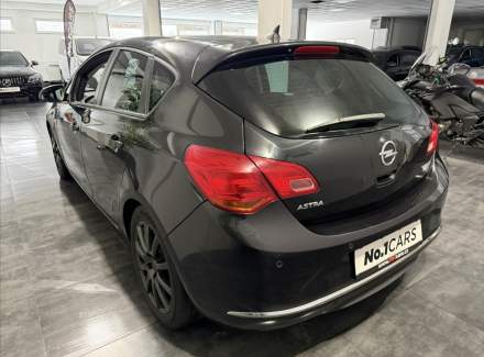 Opel - Astra