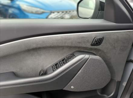 Ford - Mustang Mach-E