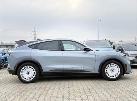 Ford - Mustang Mach-E