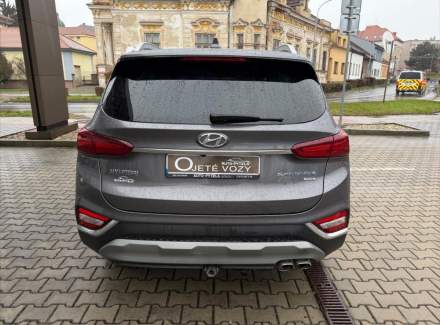 Hyundai - Santa FE