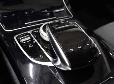 Mercedes-Benz - C-class