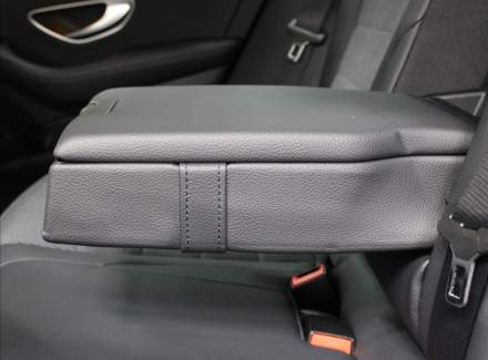 Mercedes-Benz - C-class