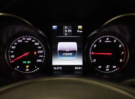 Mercedes-Benz - C-class