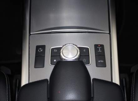 Mercedes-Benz - E-class