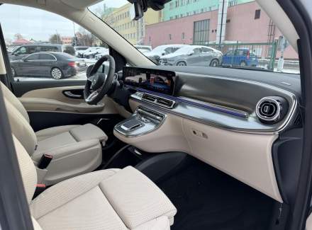 Mercedes-Benz - V-class