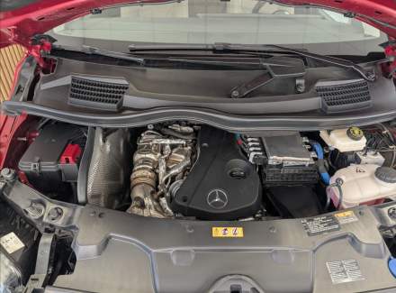 Mercedes-Benz - V-class