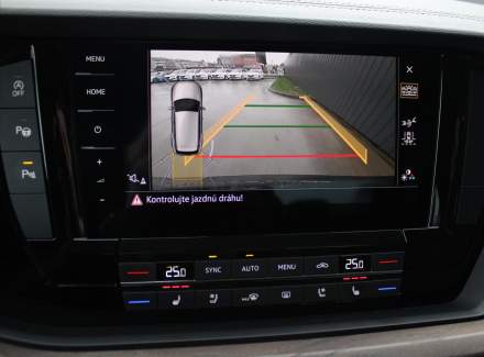 Volkswagen - Touareg