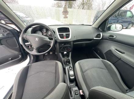 Peugeot - 206