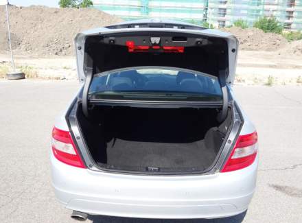 Mercedes-Benz - C-class