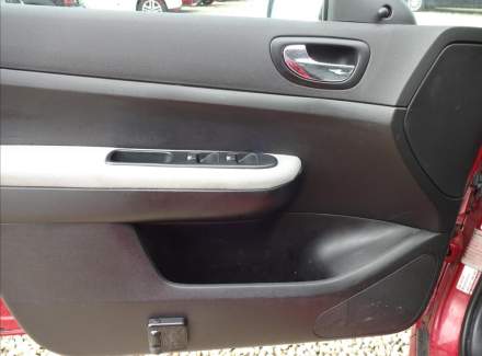 Peugeot - 307