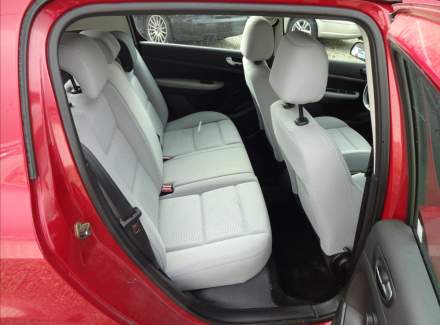 Peugeot - 307