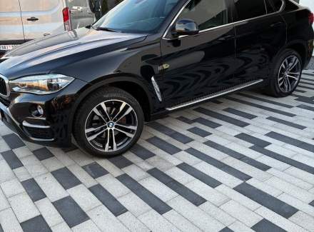 BMW - X6
