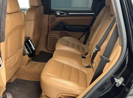 Porsche - Cayenne