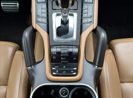 Porsche - Cayenne