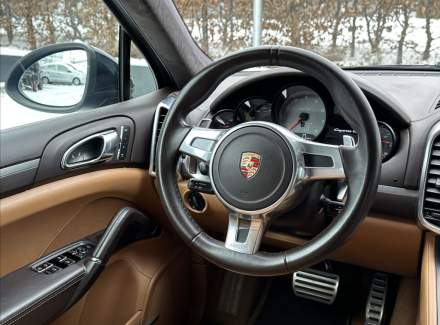 Porsche - Cayenne