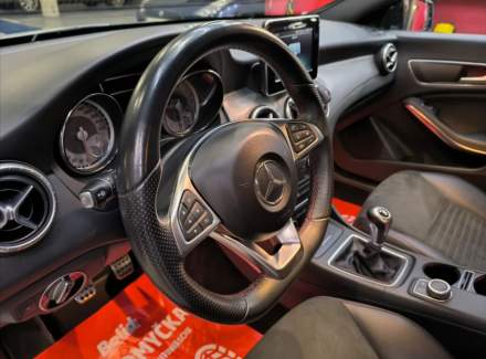 Mercedes-Benz - CLA