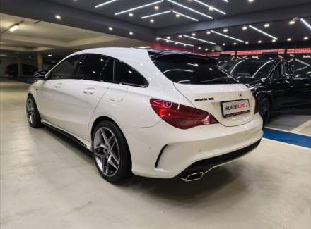 Mercedes-Benz - CLA