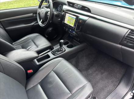 Toyota - Hilux