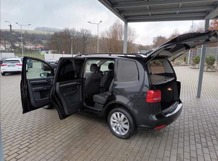 Volkswagen - Touran