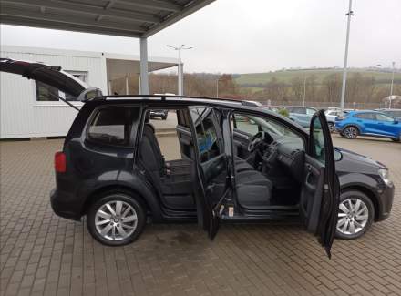 Volkswagen - Touran