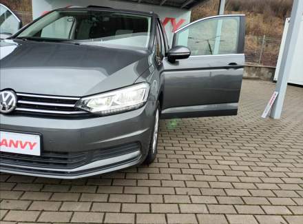 Volkswagen - Touran