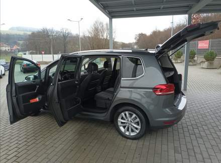 Volkswagen - Touran