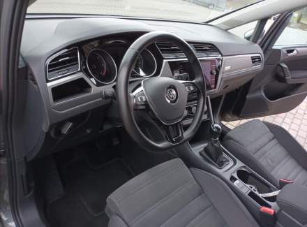 Volkswagen - Touran