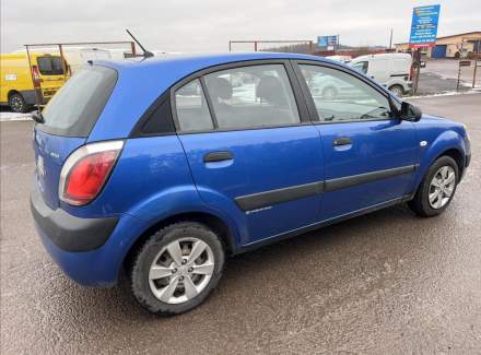 Kia - Rio