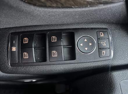 Mercedes-Benz - C-class