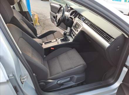 Volkswagen - Passat
