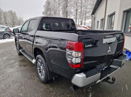 Mitsubishi - L 200
