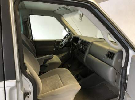 Volkswagen - Caravelle