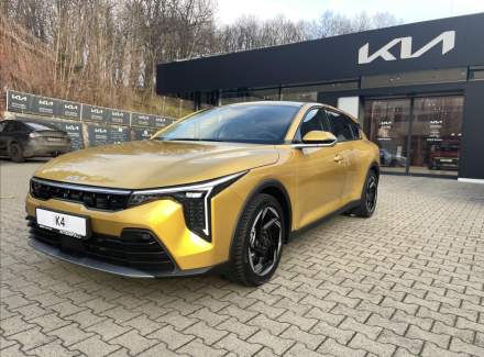 Kia - K4