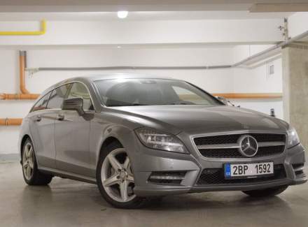 Mercedes-Benz - CLS