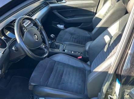 Volkswagen - Passat