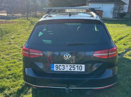 Volkswagen - Passat