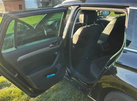 Volkswagen - Passat