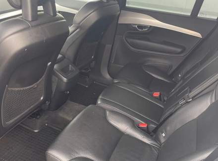 Volvo - XC90