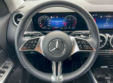 Mercedes-Benz - GLA