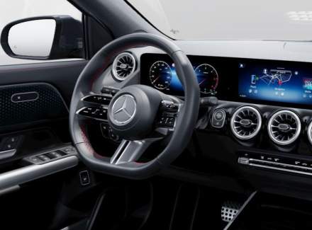 Mercedes-Benz - GLA